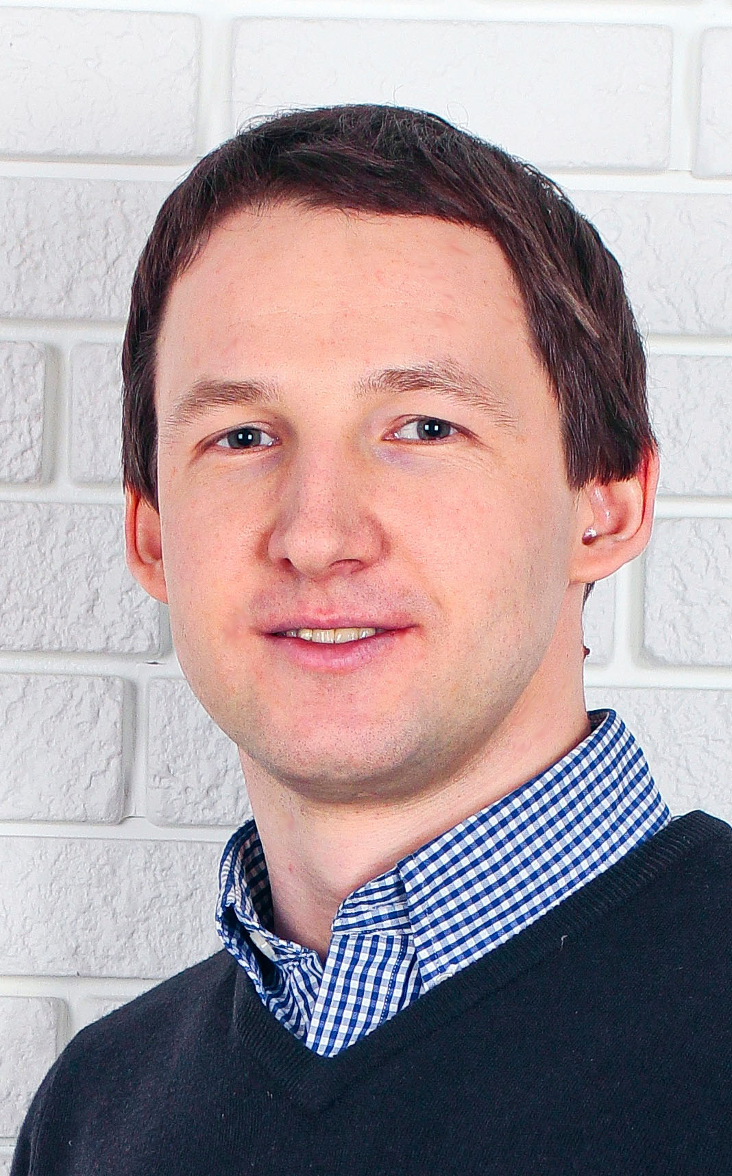 speaker photo